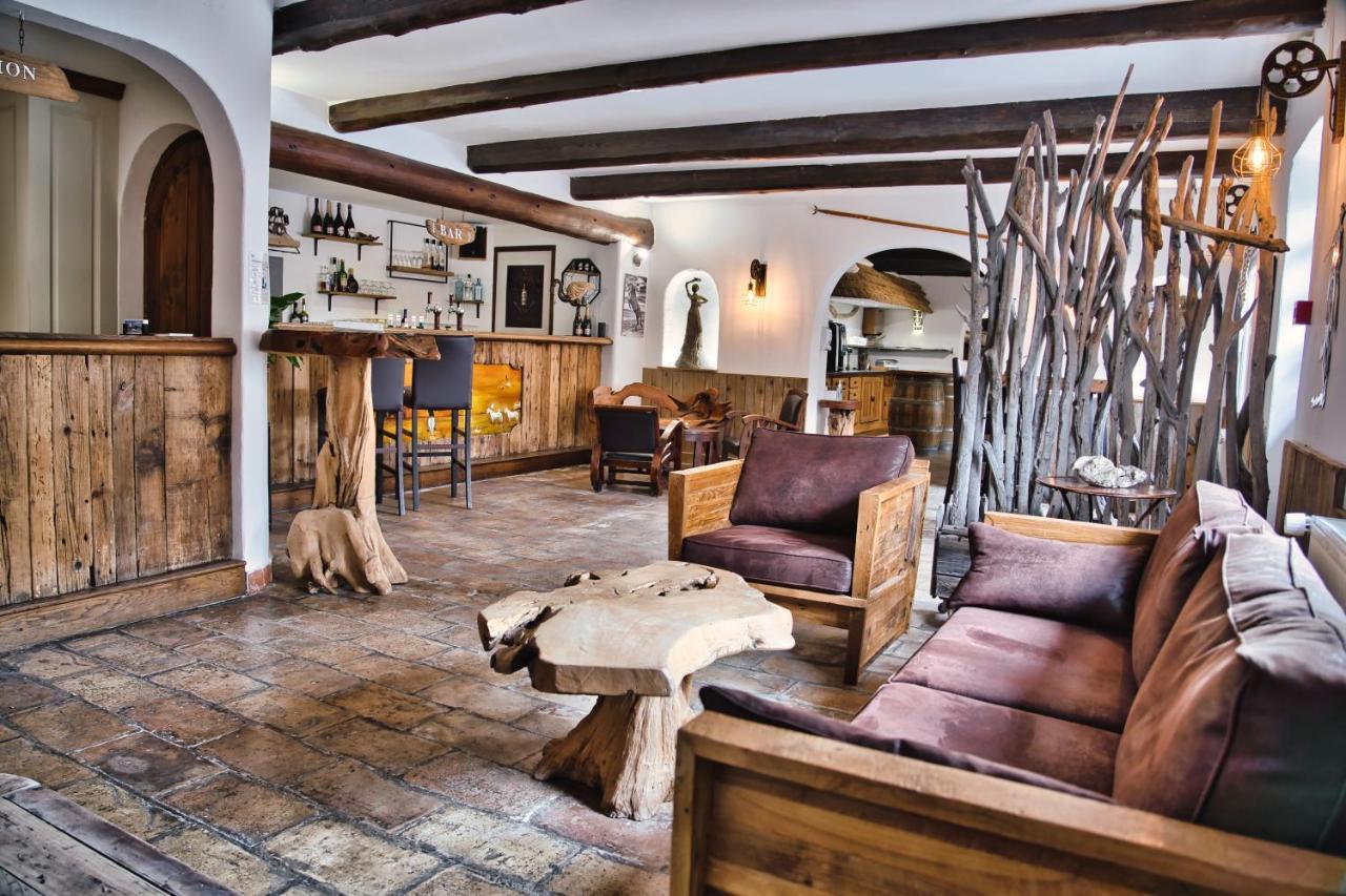 Mas De Calabrun Otel Saintes-Maries-de-la-Mer Dış mekan fotoğraf