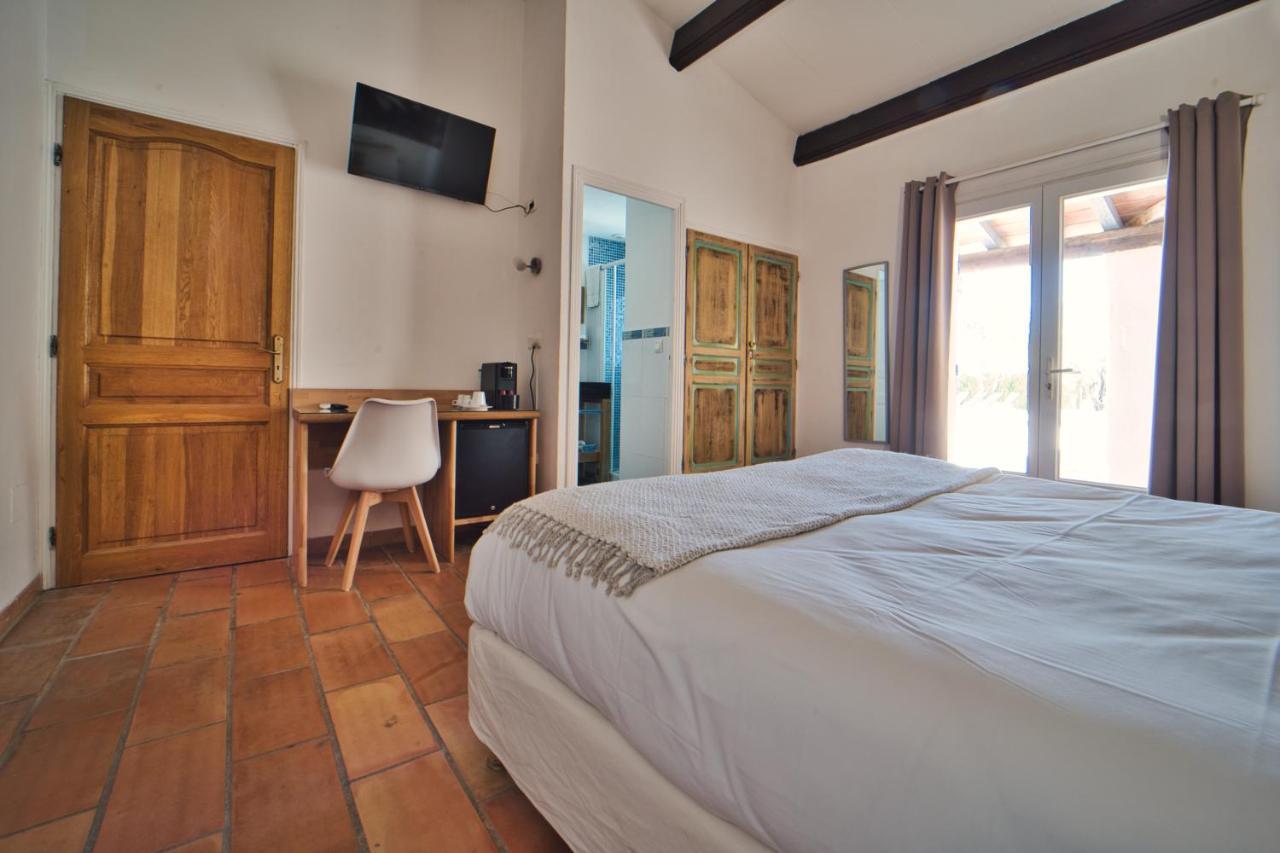 Mas De Calabrun Otel Saintes-Maries-de-la-Mer Dış mekan fotoğraf