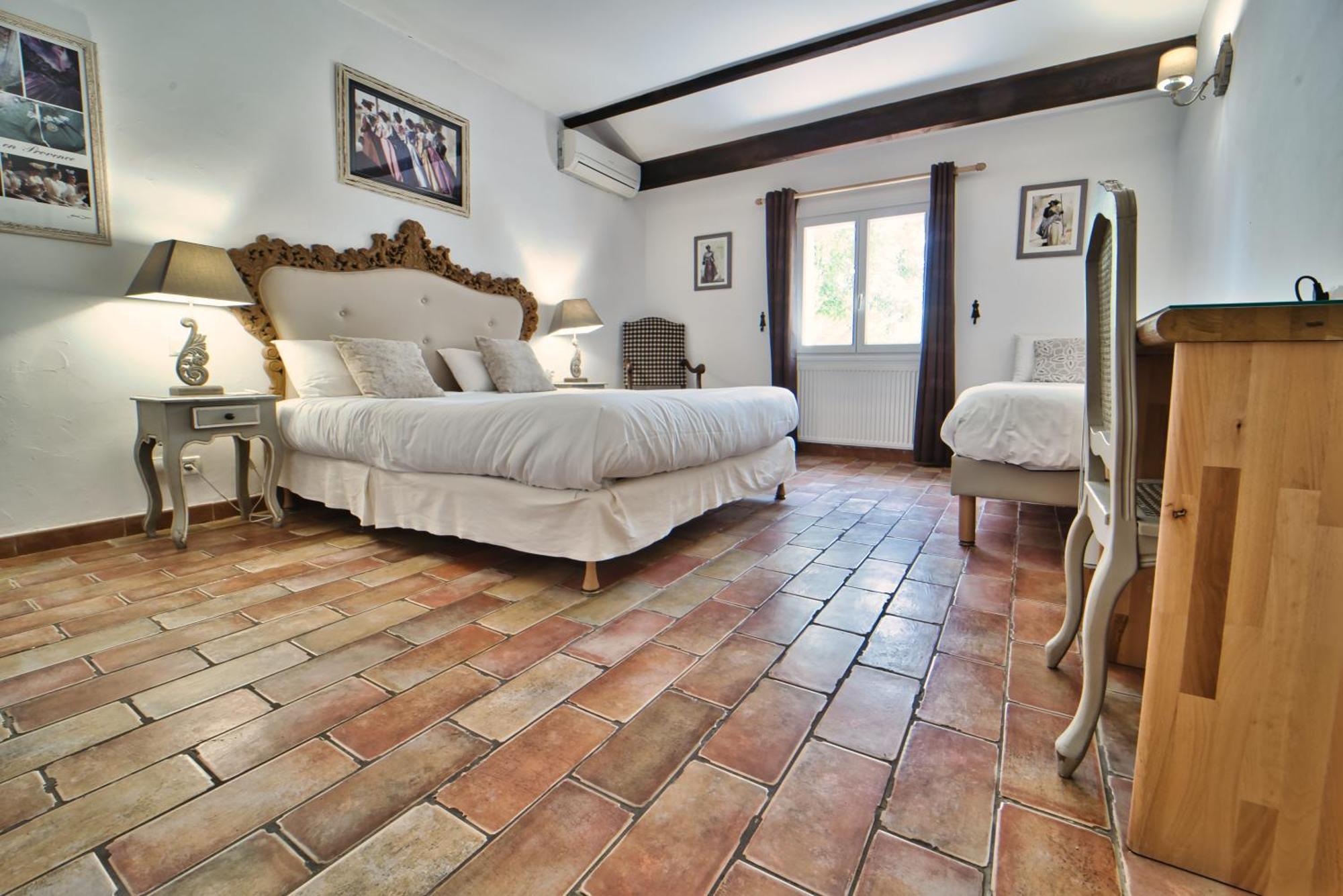Mas De Calabrun Otel Saintes-Maries-de-la-Mer Dış mekan fotoğraf
